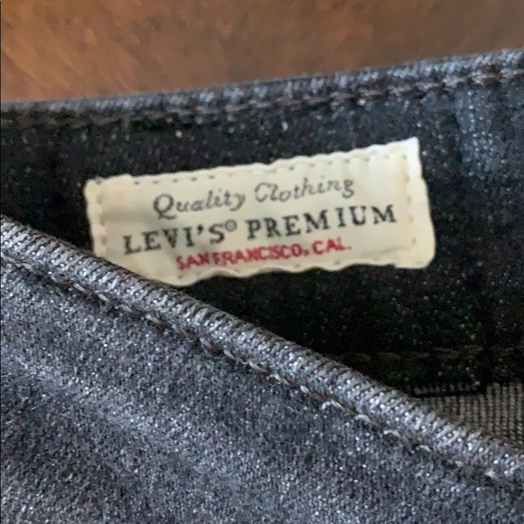 Levi’s Jeans - Picture 2 of 5
